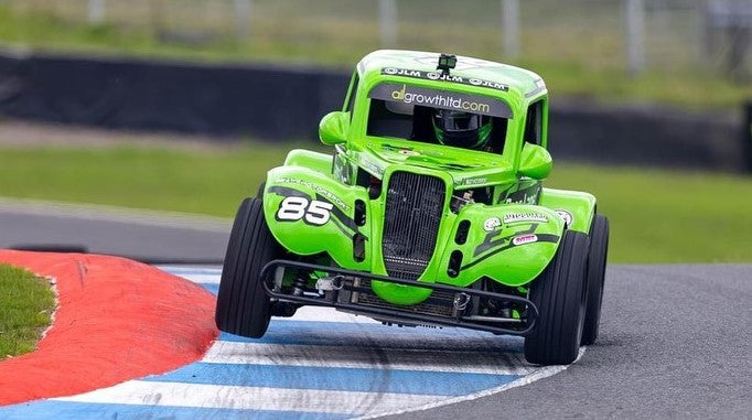 Frustrating final weekend of the season at Knockhill for Beaty Motorsport in the Scottish Legends Cars Championship